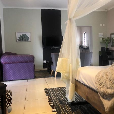 Cu Guest House بهالابوروا المظهر الخارجي الصورة